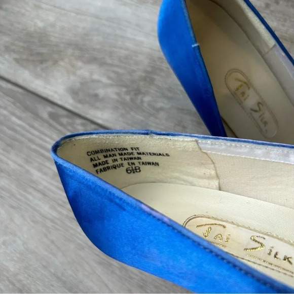 Vintage Tai  Silk Satin Heel Pump Made in Taiwan - Picture 12 of 15